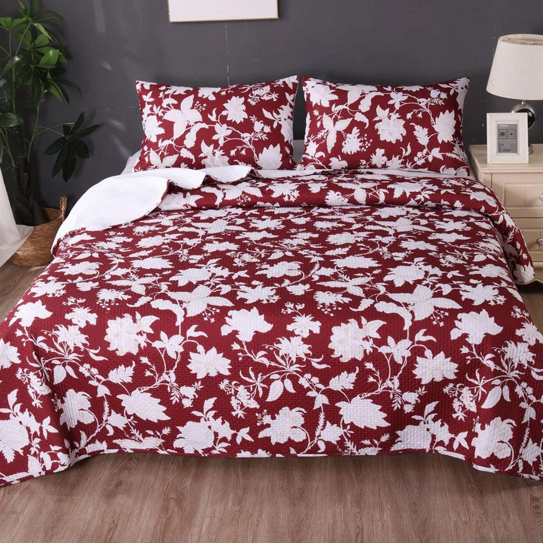 Buy Ramesses Spring Red 3 Pcs Bamboo Blend Ultrosonic Reversible Comforter Set King discounted | Products On Sale Australia