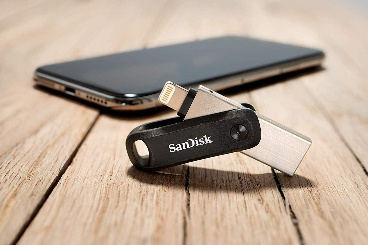 Buy Sandisk Ixpand Flash Drive GO SDIX60N 128GB Black IOS USB 3.0 SDIX60N-128G-GN6NE discounted | Products On Sale Australia