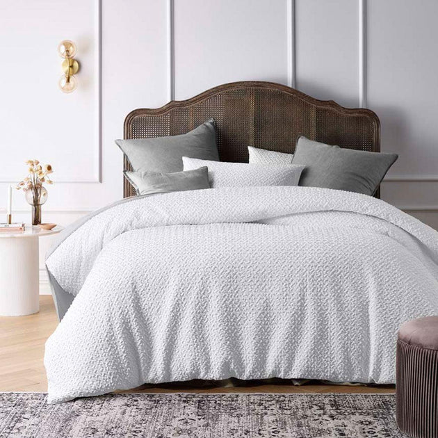 Buy Accessorize Dotty Clip White Jacquard Quilt Cover Set King discounted | Products On Sale Australia