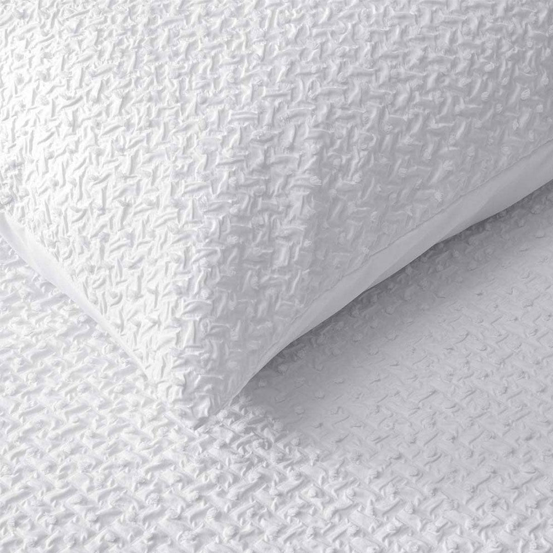 Buy Accessorize Dotty Clip White Jacquard Quilt Cover Set Queen discounted | Products On Sale Australia